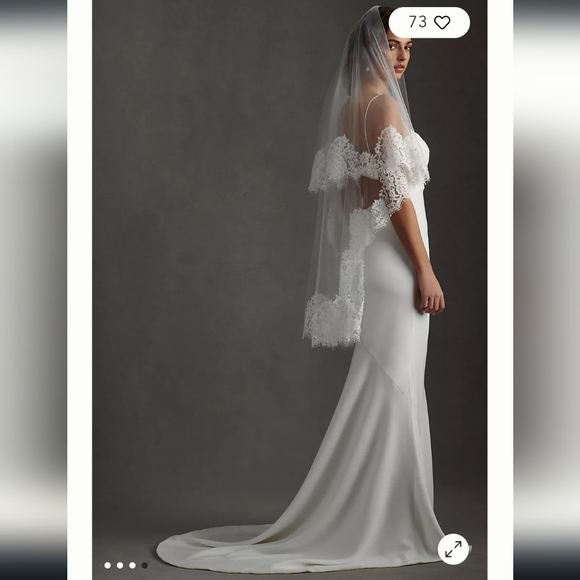 Savannah Miller Emmy sweetheart mermaid wedding gown - Picture 3 of 4